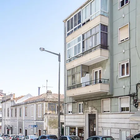 Akicity Benfica Mistery Апартаменти *